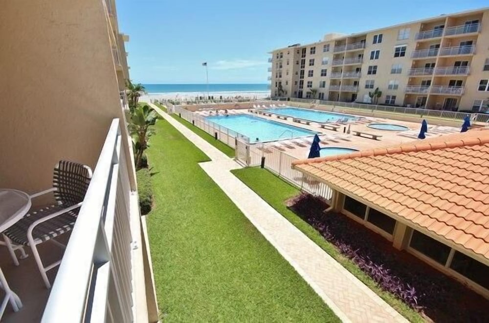 Sea Coast Gardens II 2 Bedroom Condo by Great Ocean Condos