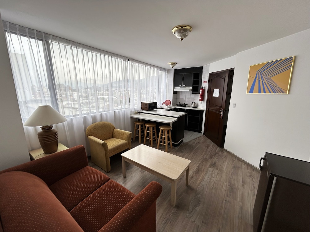 Stanford Suites Hotel