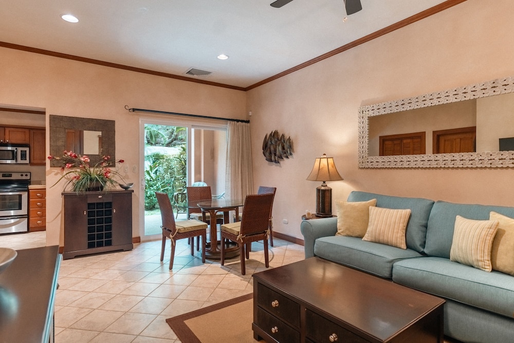 CR Luxury Veranda 3H 1 Bdrm