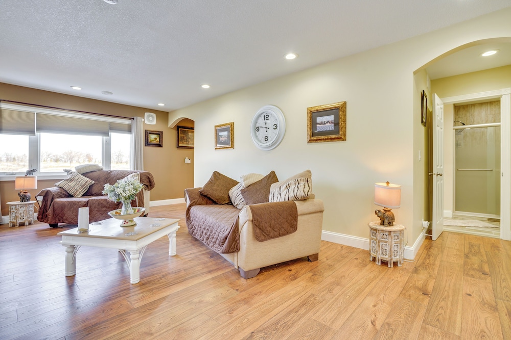 10-acre Plot: Peaceful Getaway in Webster!