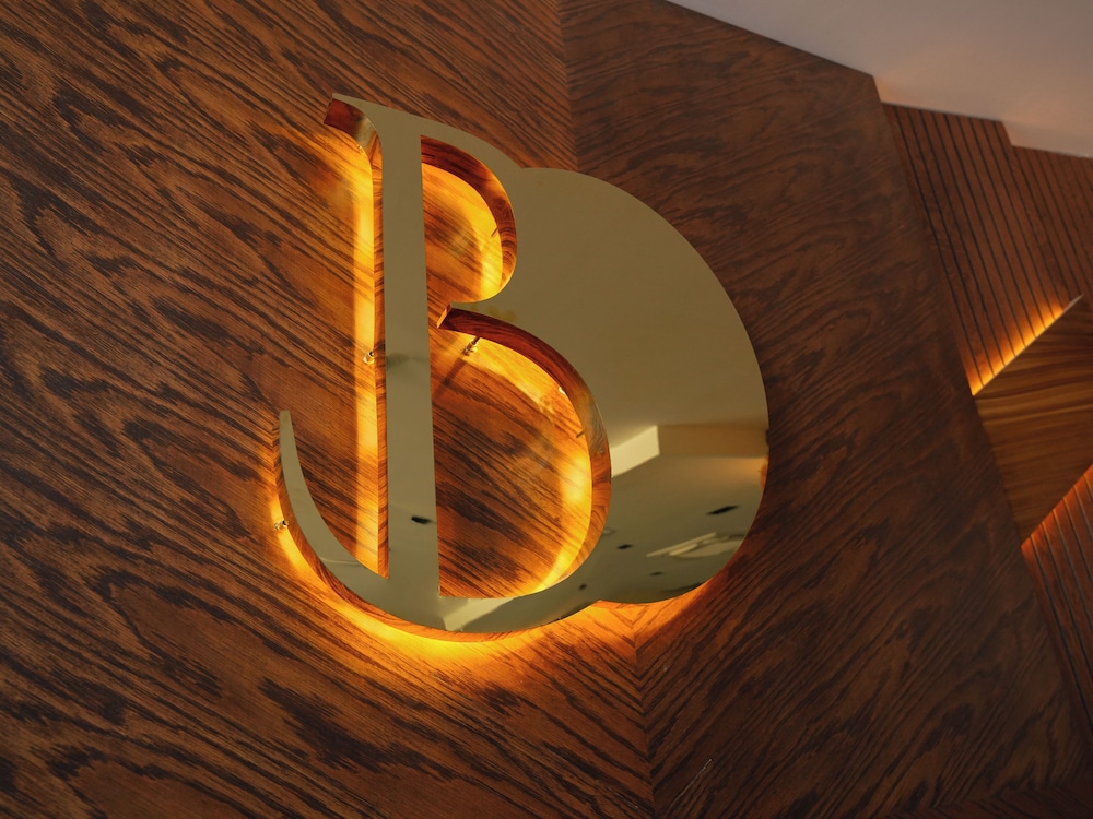 Bonnie City Hotel - Image 41