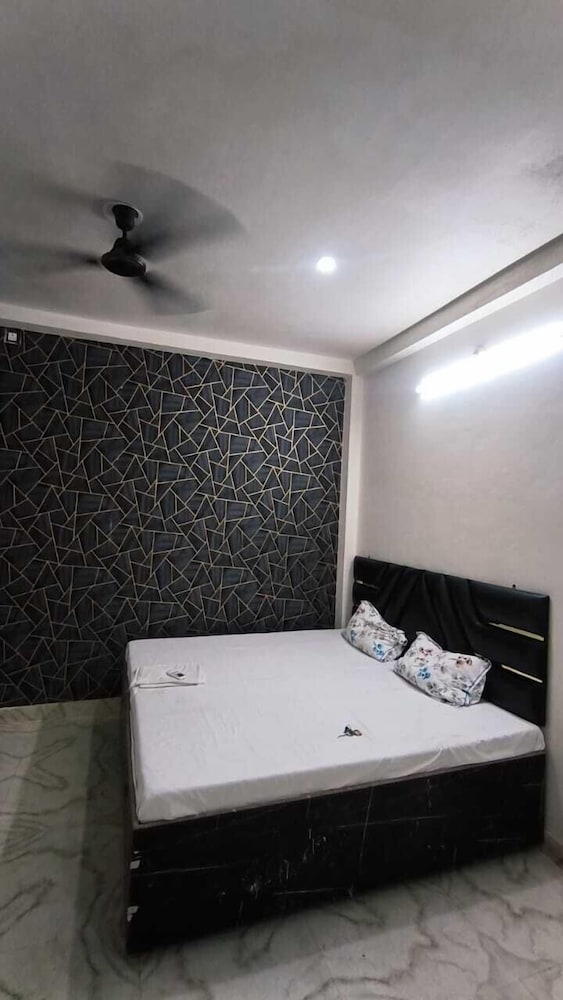 Shlok Homestay