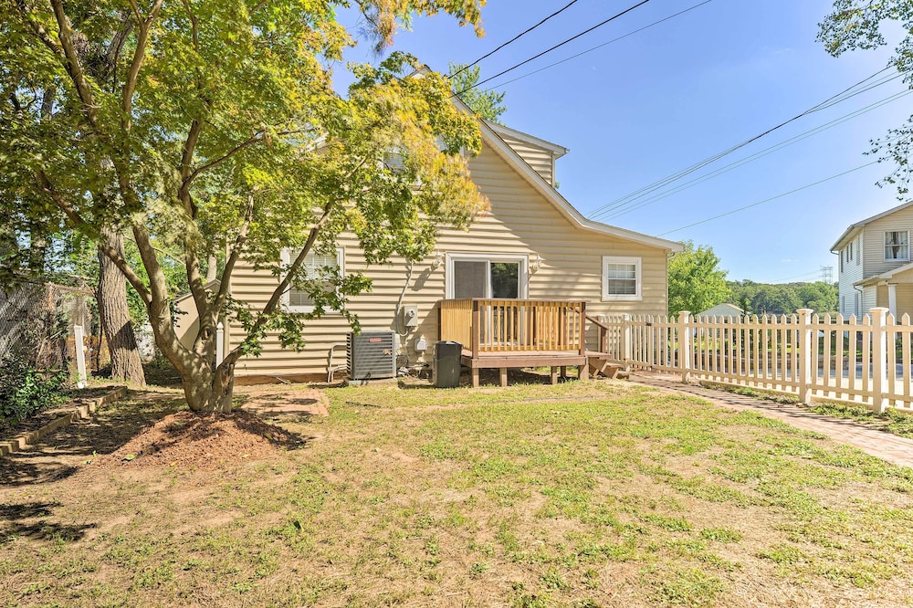 Sunny Glen Burnie Home - On-site Water Access - Property Image 14