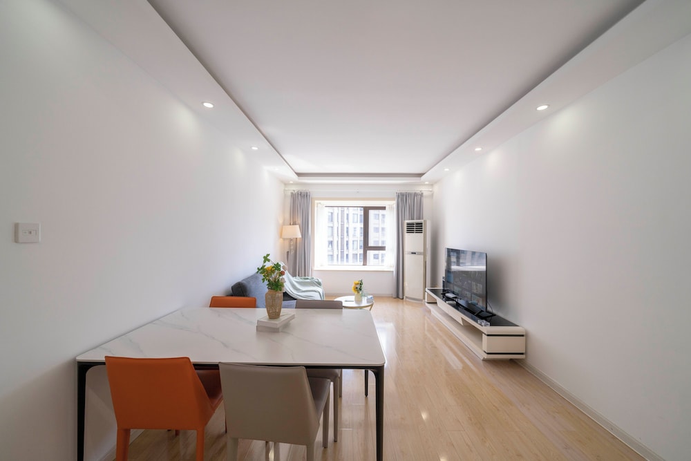 Tyms Modern 2BR APT Xujiahui Dacheng
