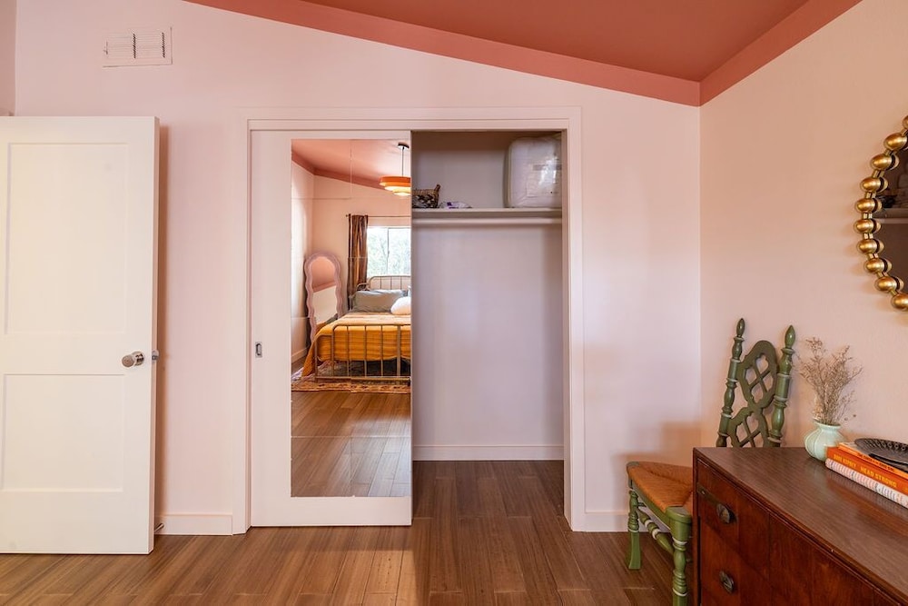 Palma Plaza Unit C