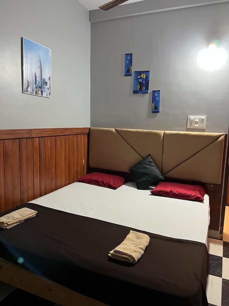 Casa Almeida Guest House