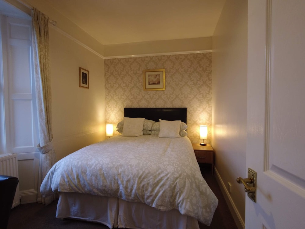 Inverardran House