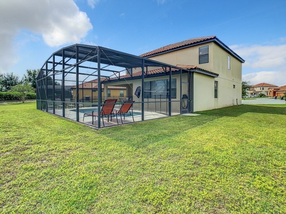 Luxury Villa W/ Private Pool, Golf Resort Amenities & Near Disney 5 Bedroom Villa