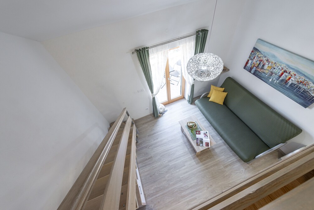 Cina Apartments