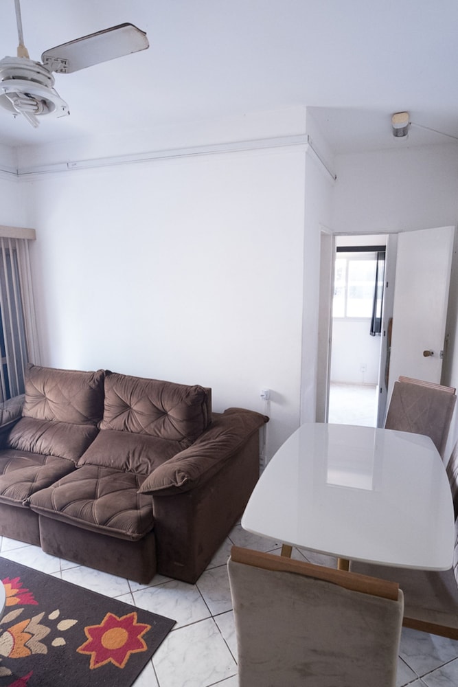 Apartamento com Wi-fi a 190 m da Praia da Costa