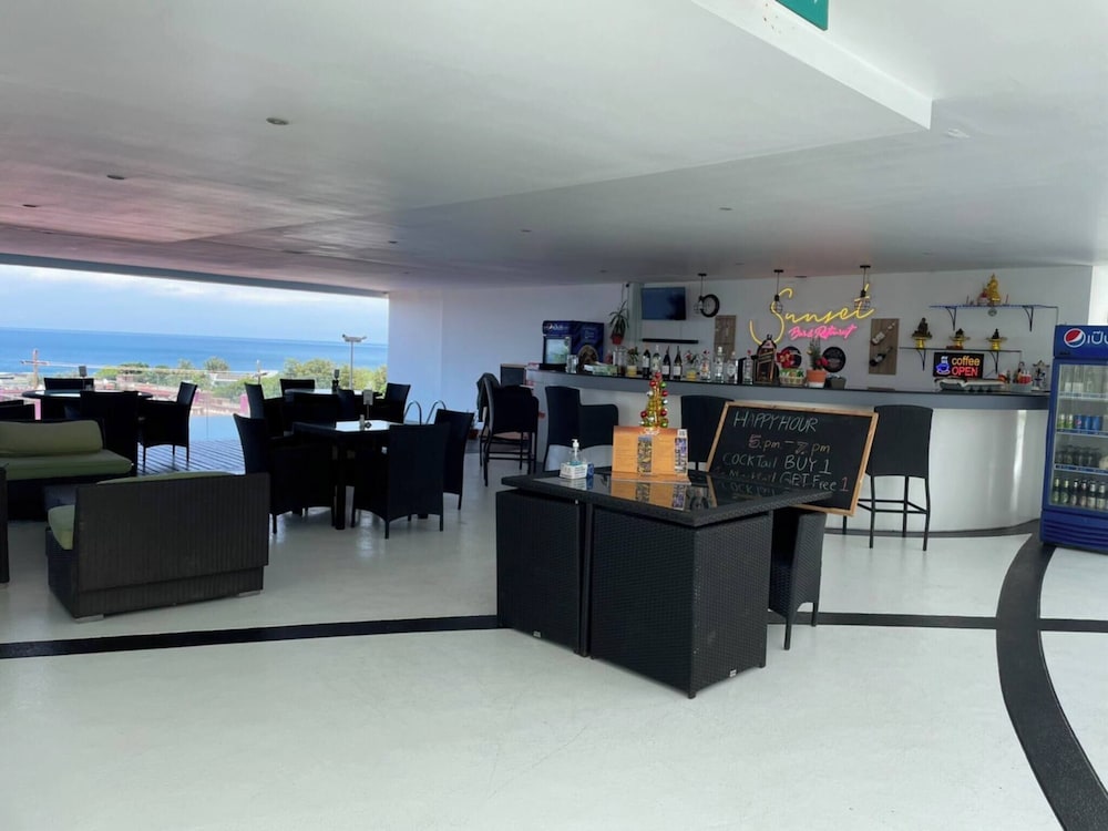 B12 - 2 Bedroom Condo With Pool Access, Karon Beach