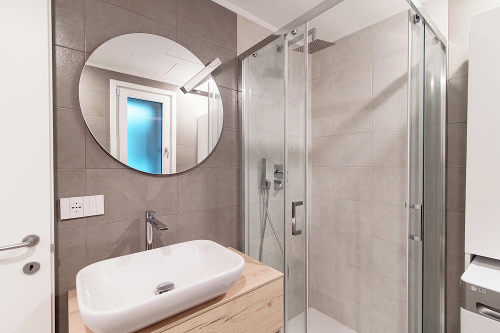 Suite JOIVY Lake 11