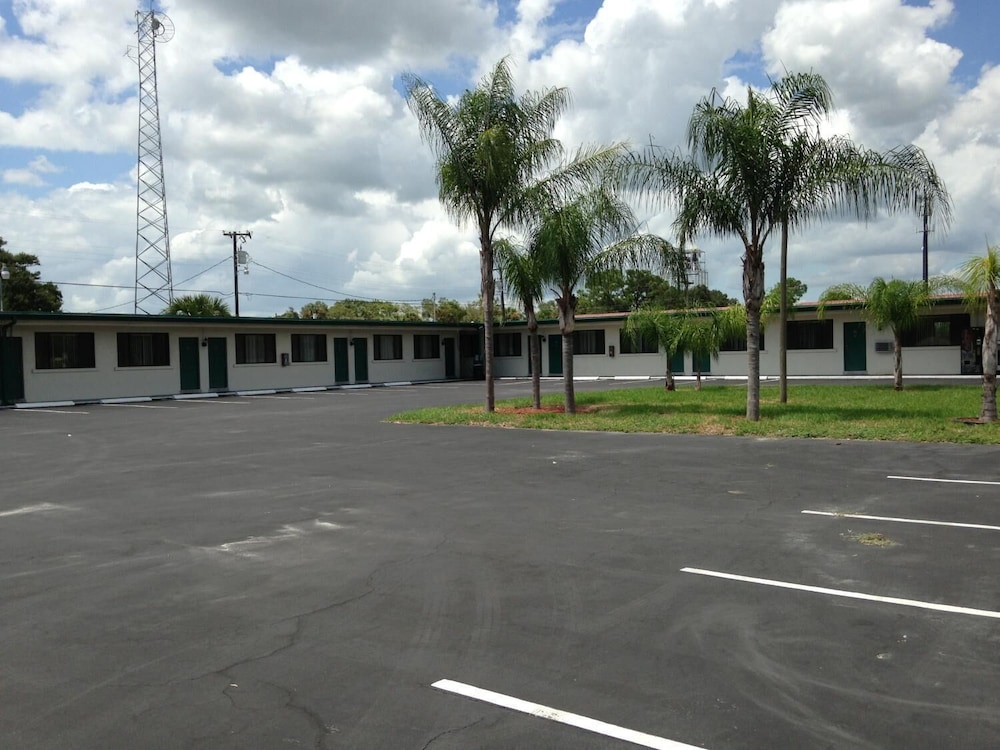 Economy Inn