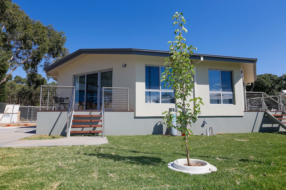 Tindarra Resort
