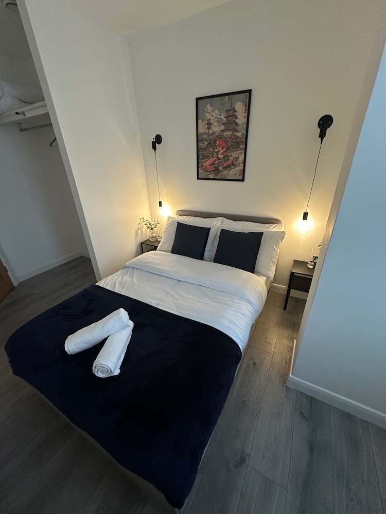 The Retro Suite With Wii Games and Entertainment