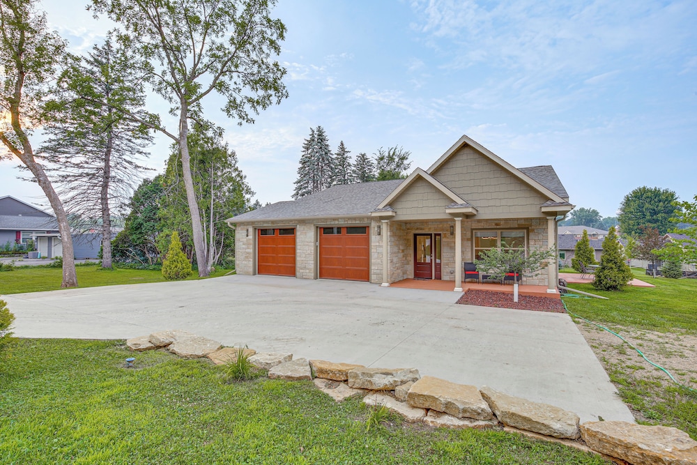 New Home in Pine Island w/ Yard!