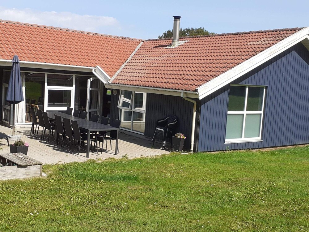 Photo 12