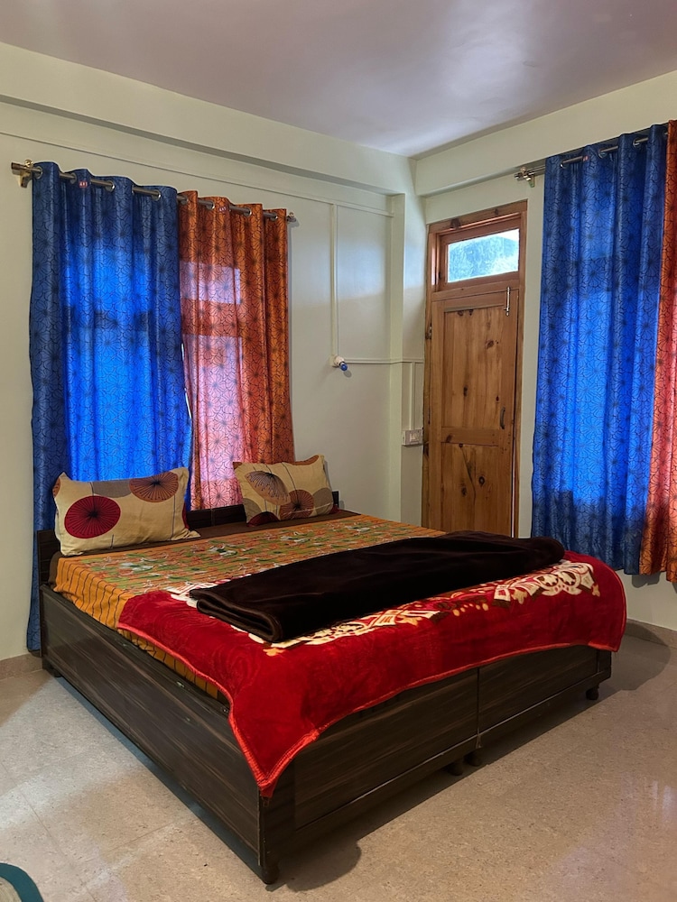 New Brahma Guesthouse