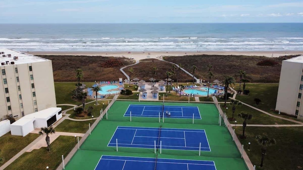Saida Beachfront Luxe Condo Two Heated Pools 2 Bedroom Condo