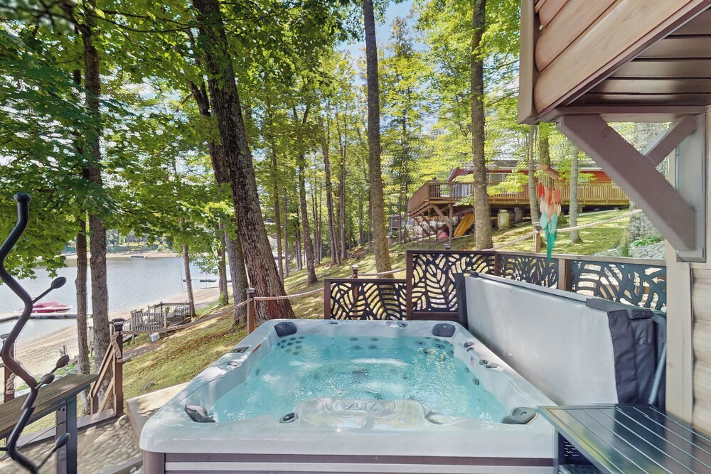Hot Tub + Deck: Waterfront Home on Sacandaga Lake