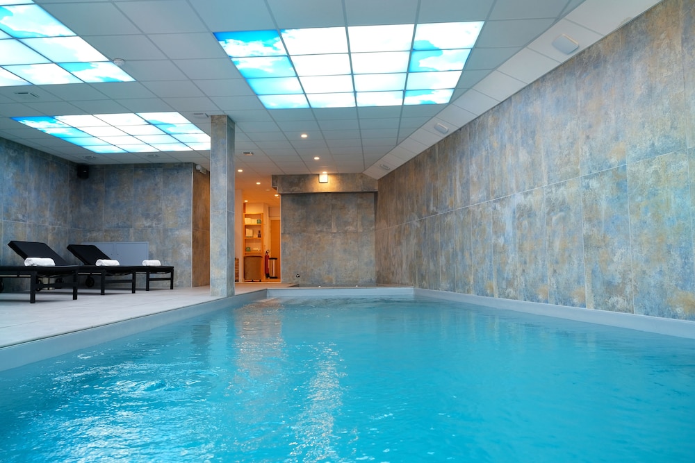 Les Allues Vacations - Madame Vacances Hotel Le Mottaret - Property Image 9