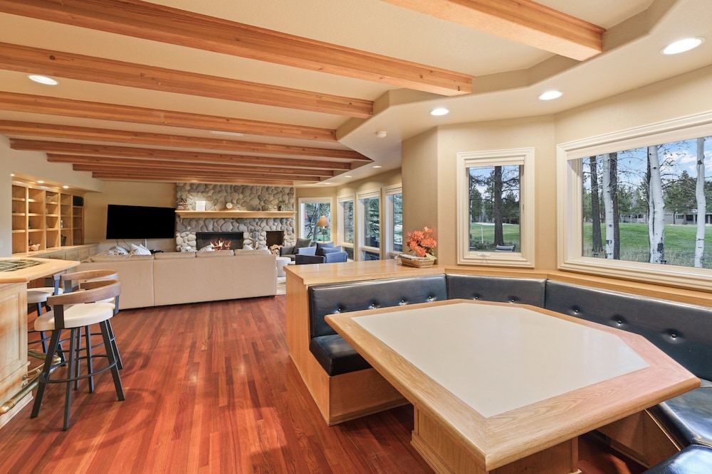 Winners Circle 30 5 Bedroom Home