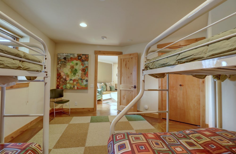 11 Stormwatch Circle 4br 3.5ba 4 Bedroom Home