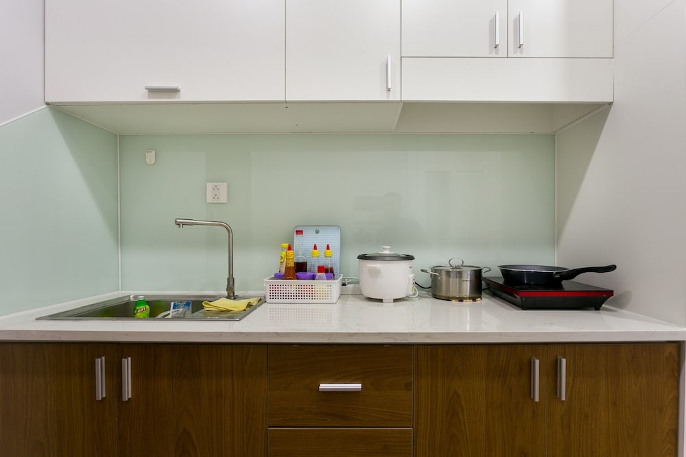 Jennifer House - Millenium Apartment