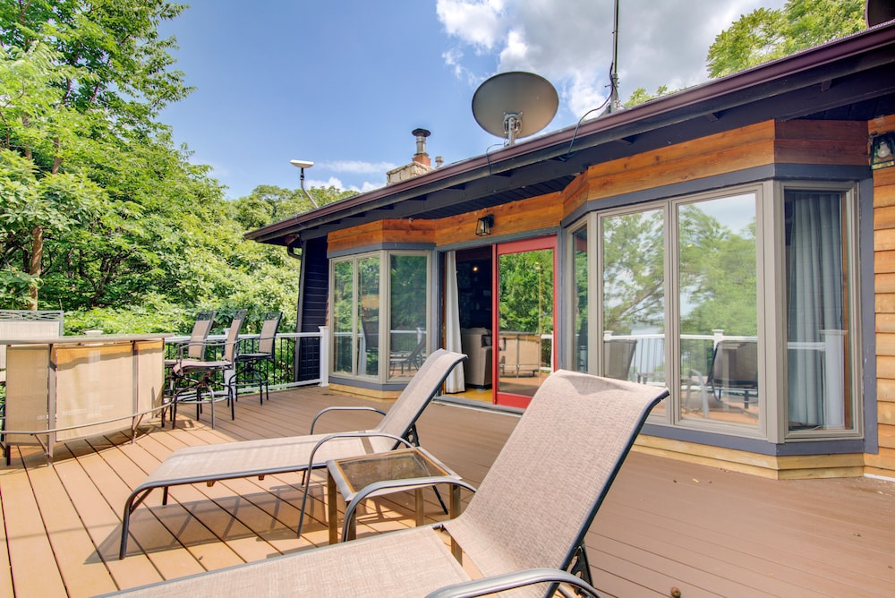 New York City Vacations - Walk to Tuttle Creek Lake: Secluded Scenic Retreat - Property Image 1