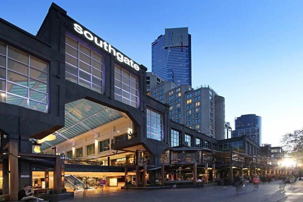 A Cozy Apt With City Views Near Crown Casino
