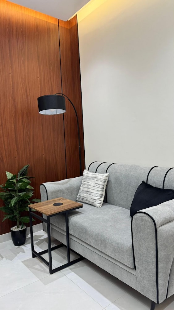 Downtown Suites OrbitNet 2