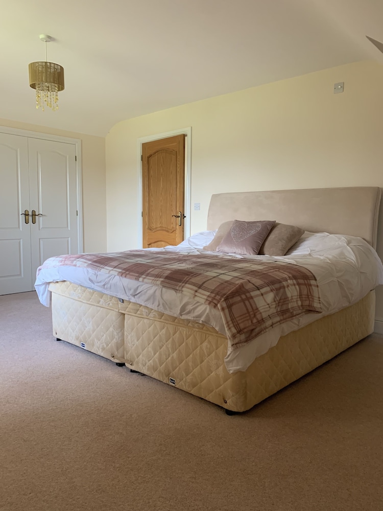 Captivating 4-bed House in West Wales view 2