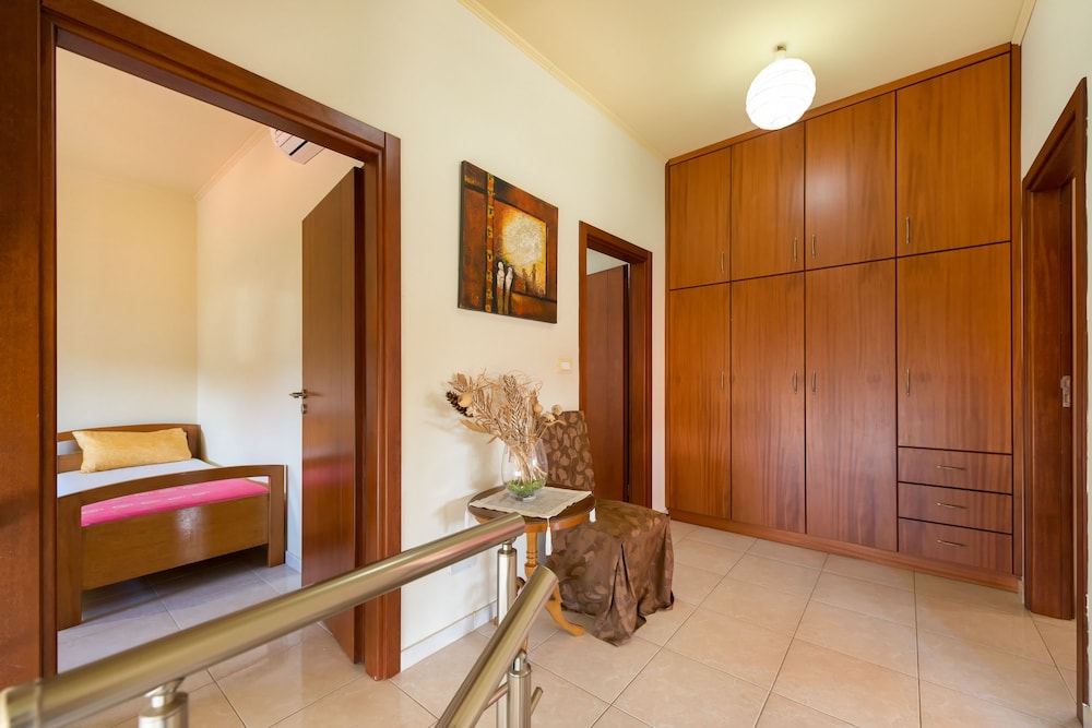 Natura House