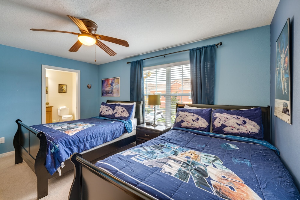 ~ 5 Mi to Disney Parks: Kissimmee Home w/ Pool!