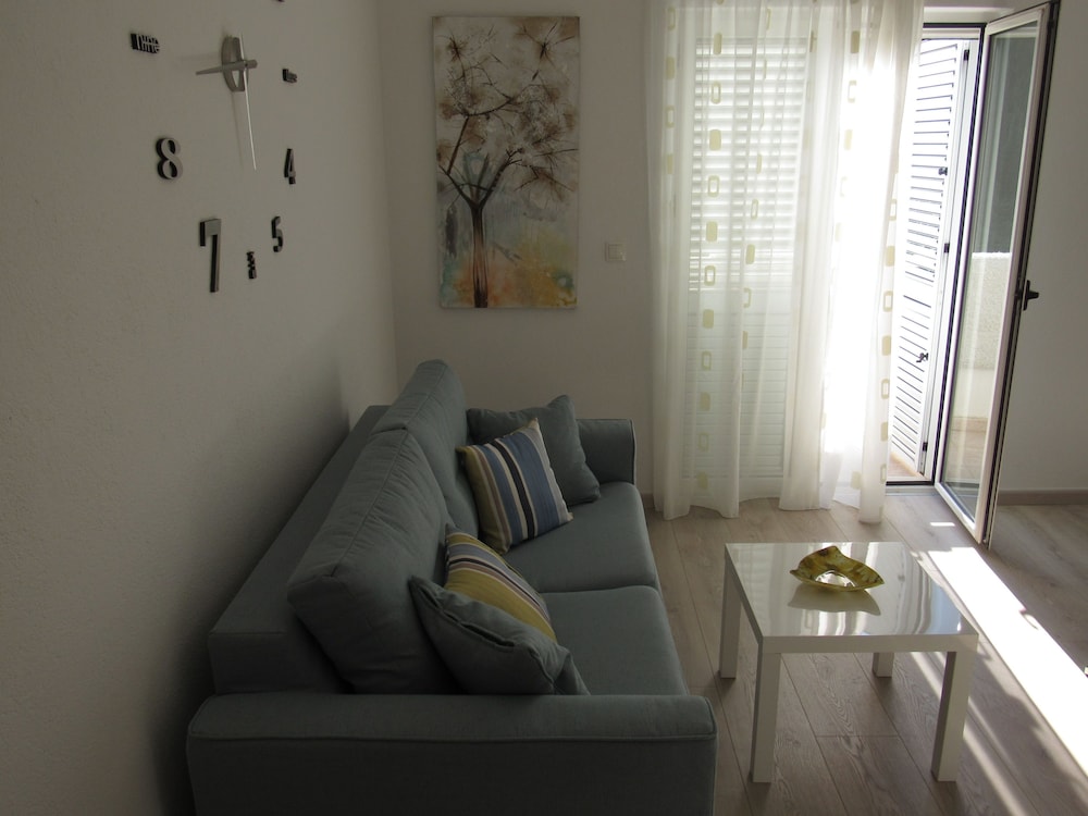 Apartmani Roko view 2