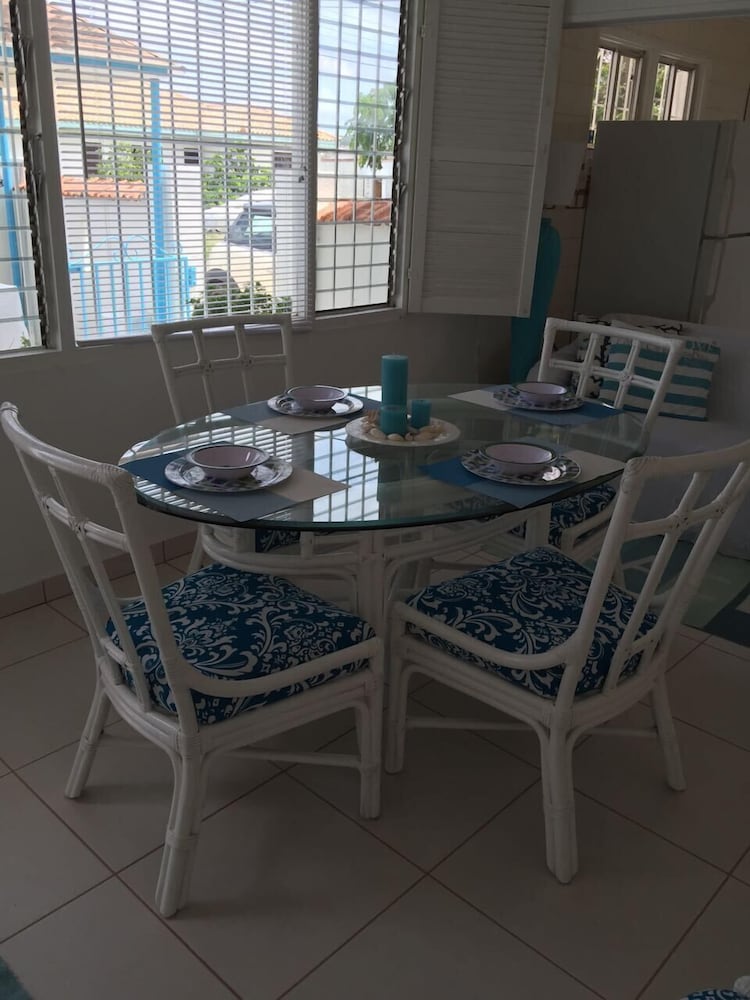 Cute beach apartment view 3