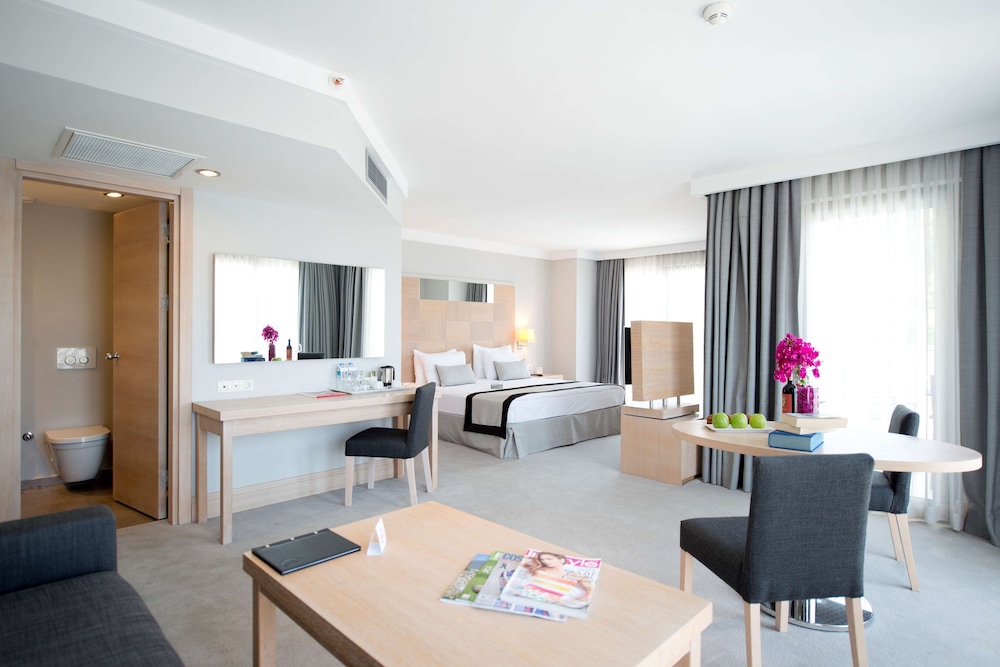 Ramada Resort by Wyndham Bodrum - Image 22