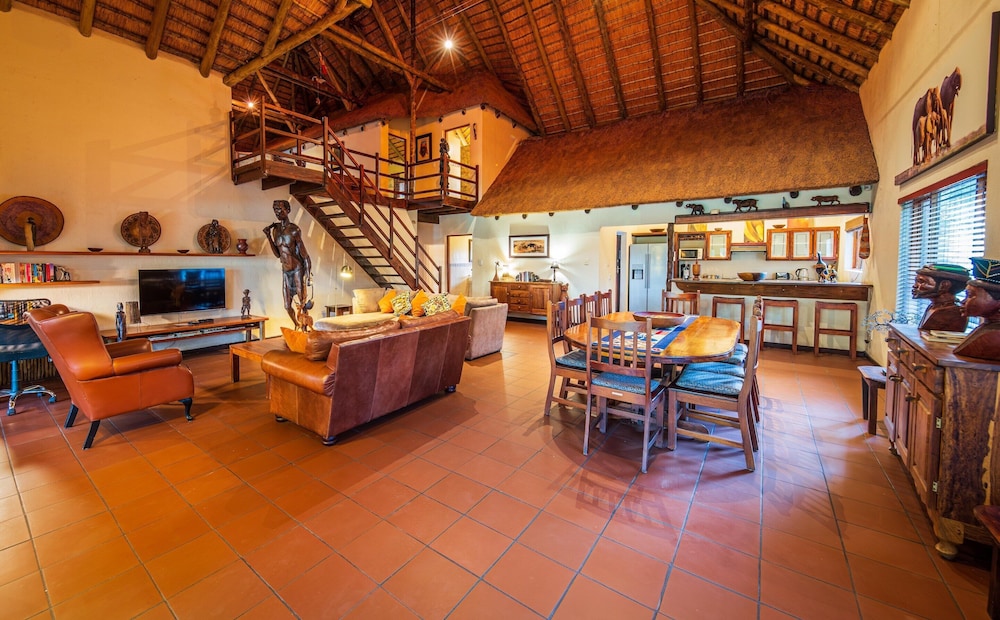 Bush Villa at Kruger Park Entrance