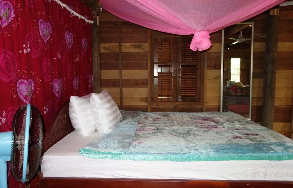 Authentic Cambodian Angkor Cottage
