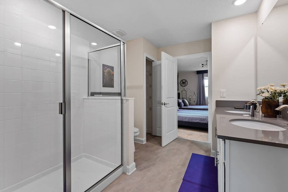 7BR Themed Bedroom and Pool 18 Guests