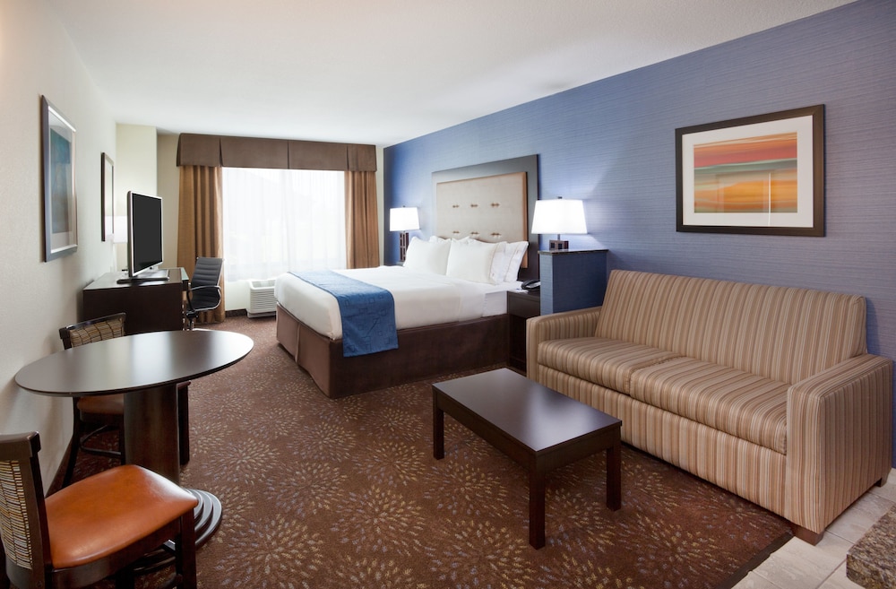 Holiday Inn Express & Suites Davenport by IHG - Image 5