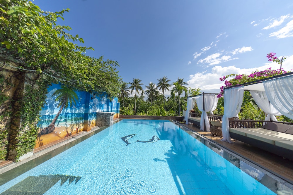 VIP Garden Villa and Pool