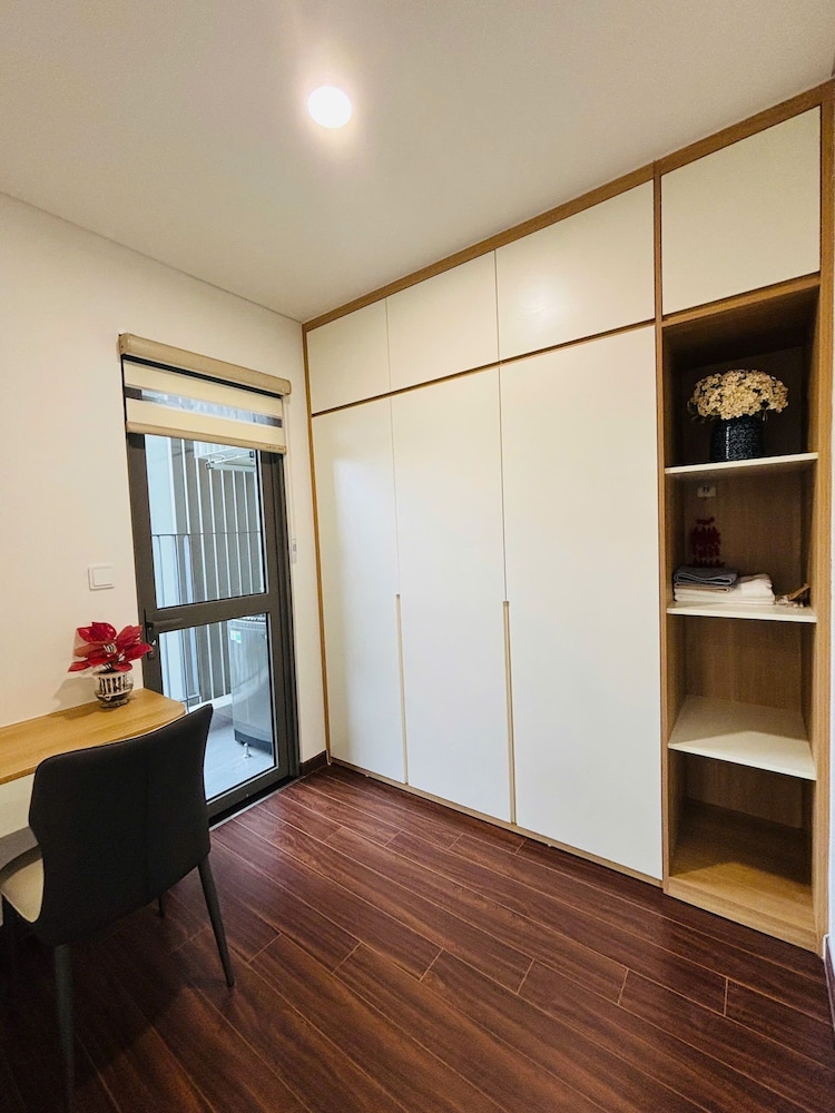 Lake View Homestay Masteri Oceanpark