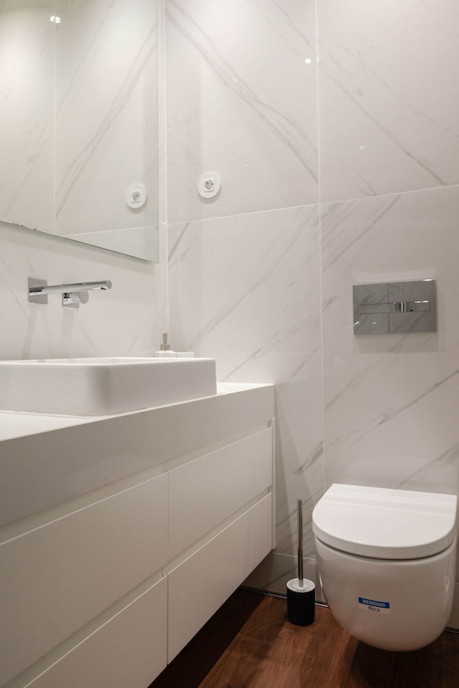 Liiiving in Porto - The Prestige Apartment 1F