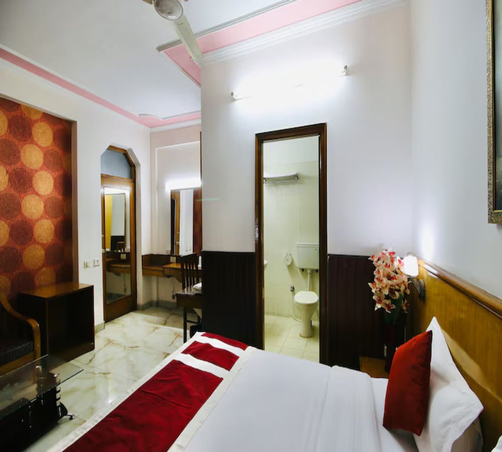 Hotel Ratan Palace