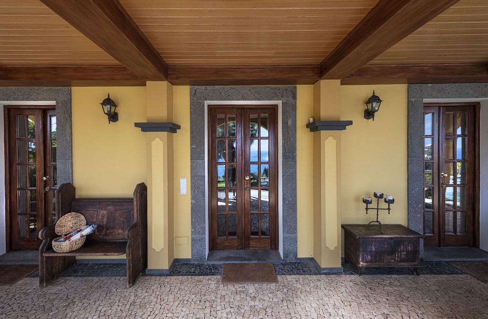 Quinta Girassol by Our Madeira