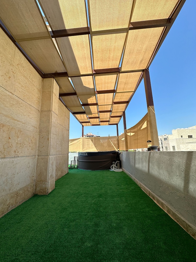 Luxurious Amman Apartment With Private Pool and Modern Amenities