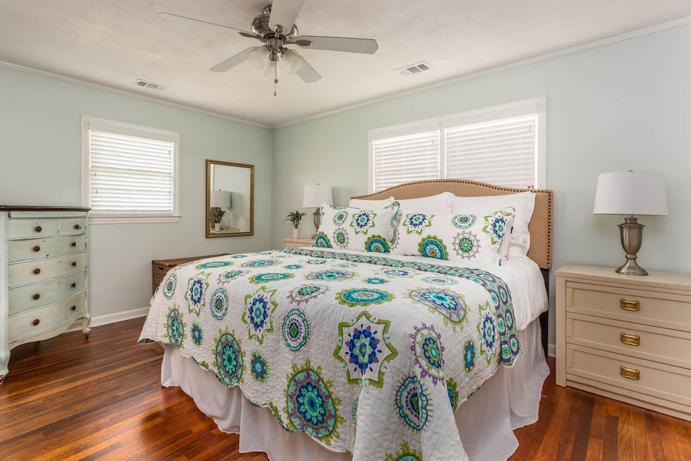 St Simons Island Vacations - 647 Demere Way by Hodnett Cooper - Property Image 3