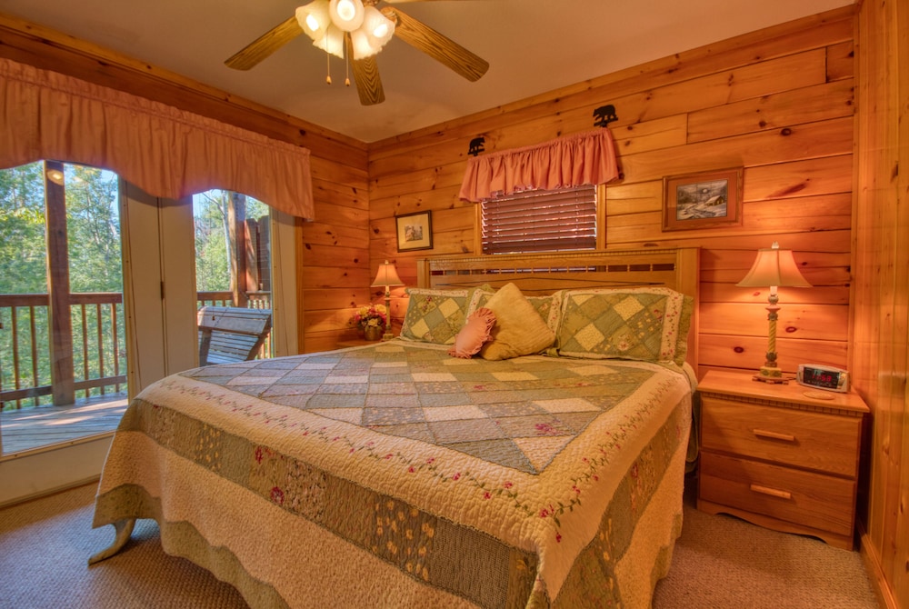 Smoky Mountain Getaway #435 view 4