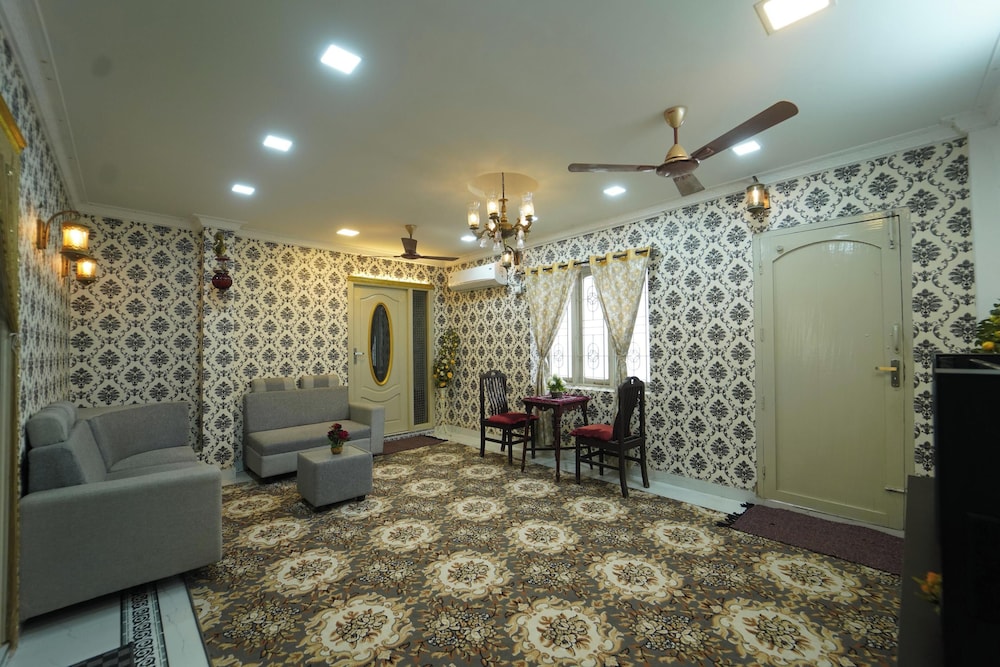 Blue Horizon Apartment 2bhk Nr Marina Beach